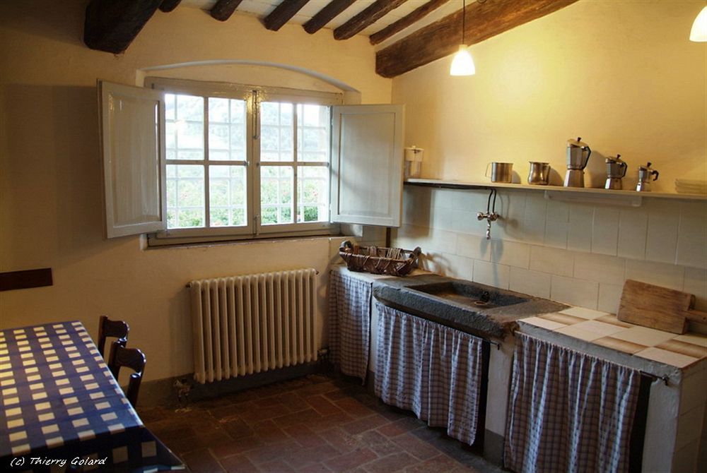 Fattoria Di Bacchereto - Guest House Экстерьер фото