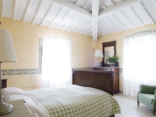 Fattoria Di Bacchereto - Guest House Экстерьер фото